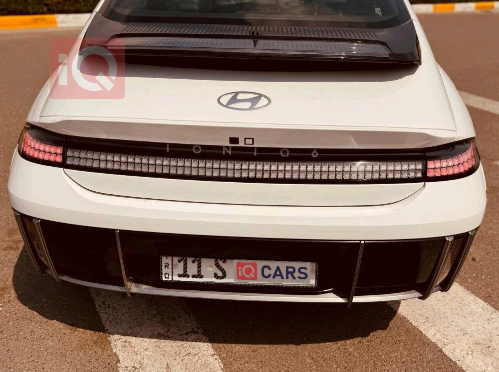 هيونداي أيونيك 6